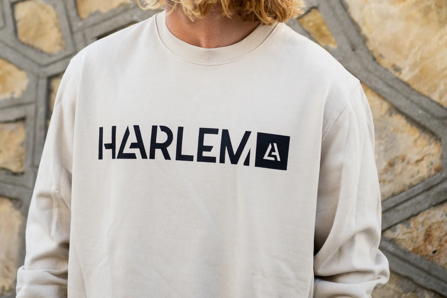 CREW NECK