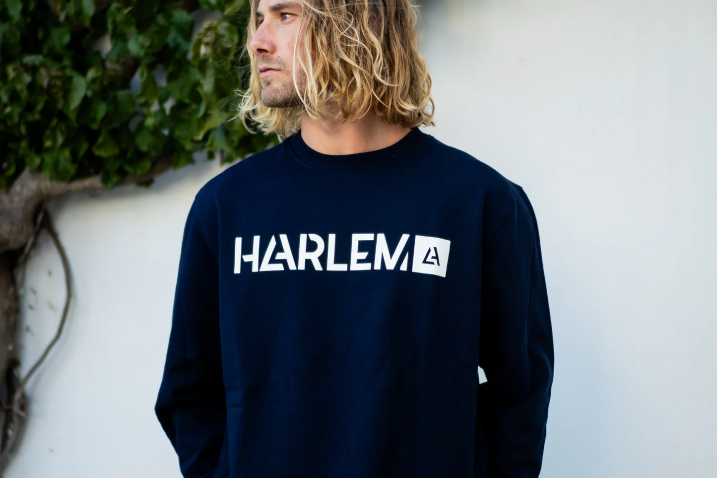 CREW NECK