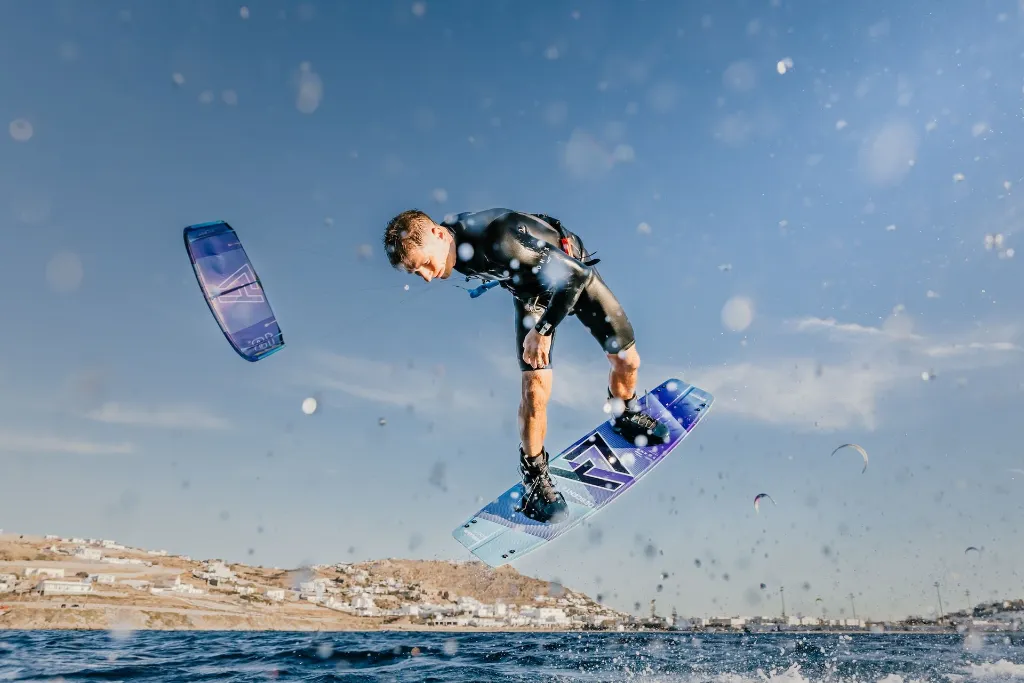 Aaron Hadlow_action 6_photo by Aris Giannoukos.webp